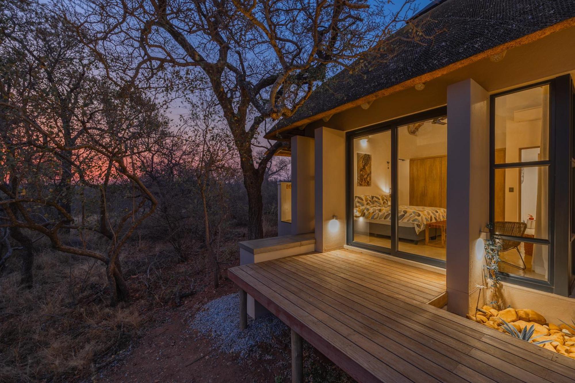 Villa Lanterfant - Luxury Stay In Nature - Solar Powered Hoedspruit Bagian luar foto