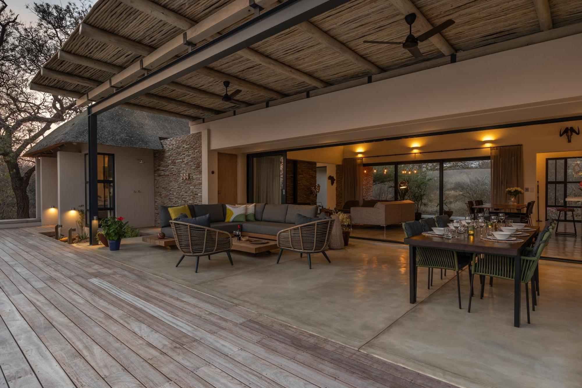Villa Lanterfant - Luxury Stay In Nature - Solar Powered Hoedspruit Bagian luar foto