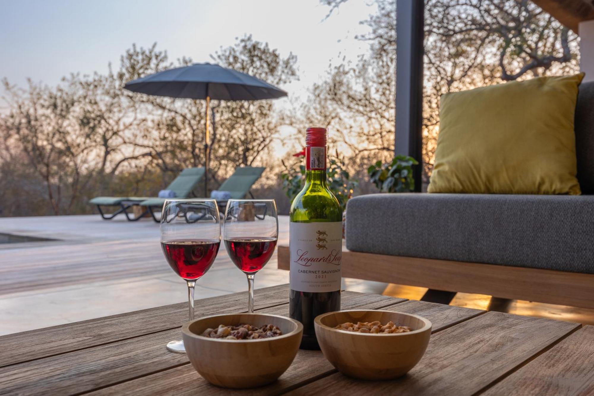 Villa Lanterfant - Luxury Stay In Nature - Solar Powered Hoedspruit Bagian luar foto