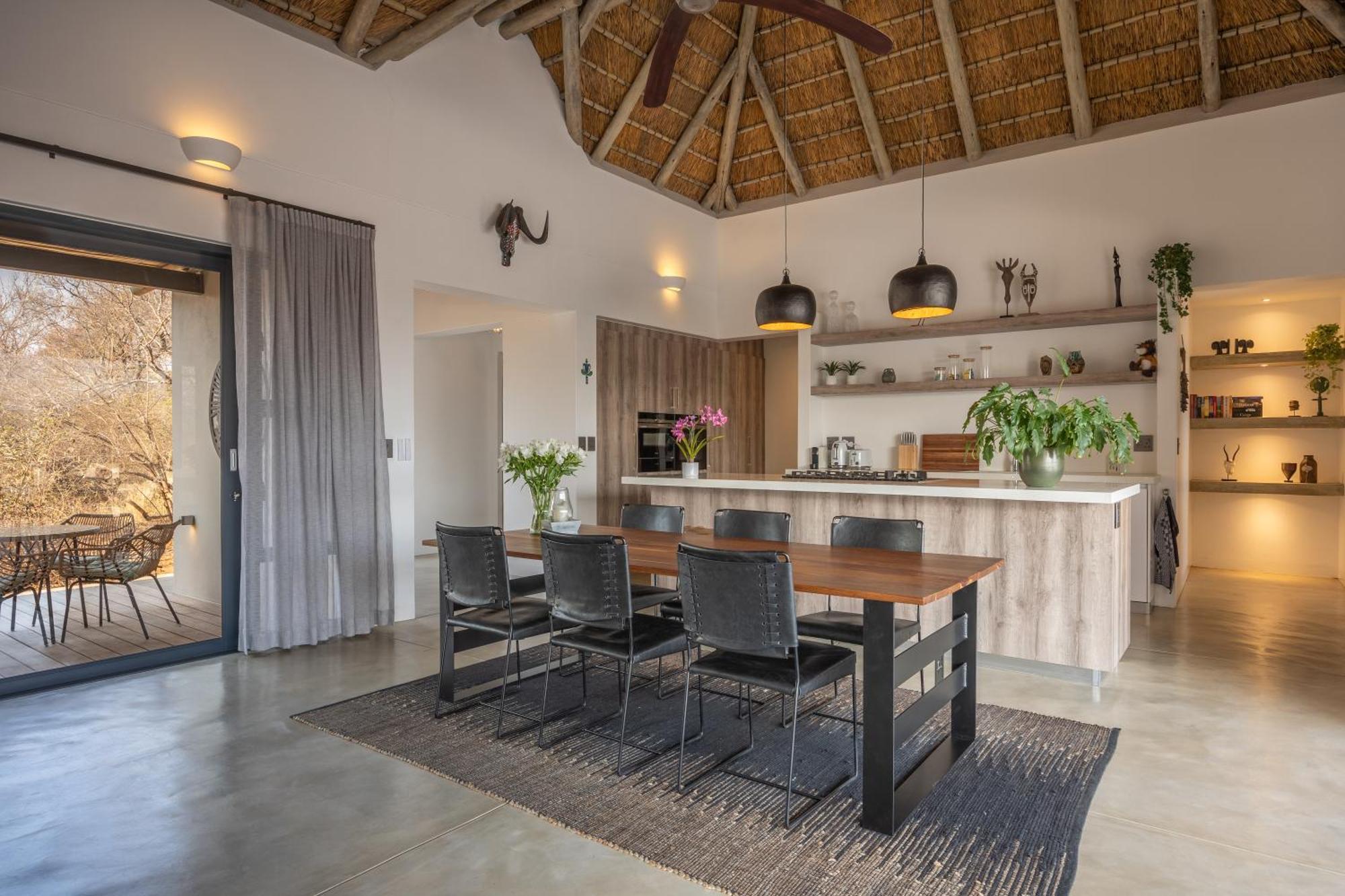 Villa Lanterfant - Luxury Stay In Nature - Solar Powered Hoedspruit Bagian luar foto